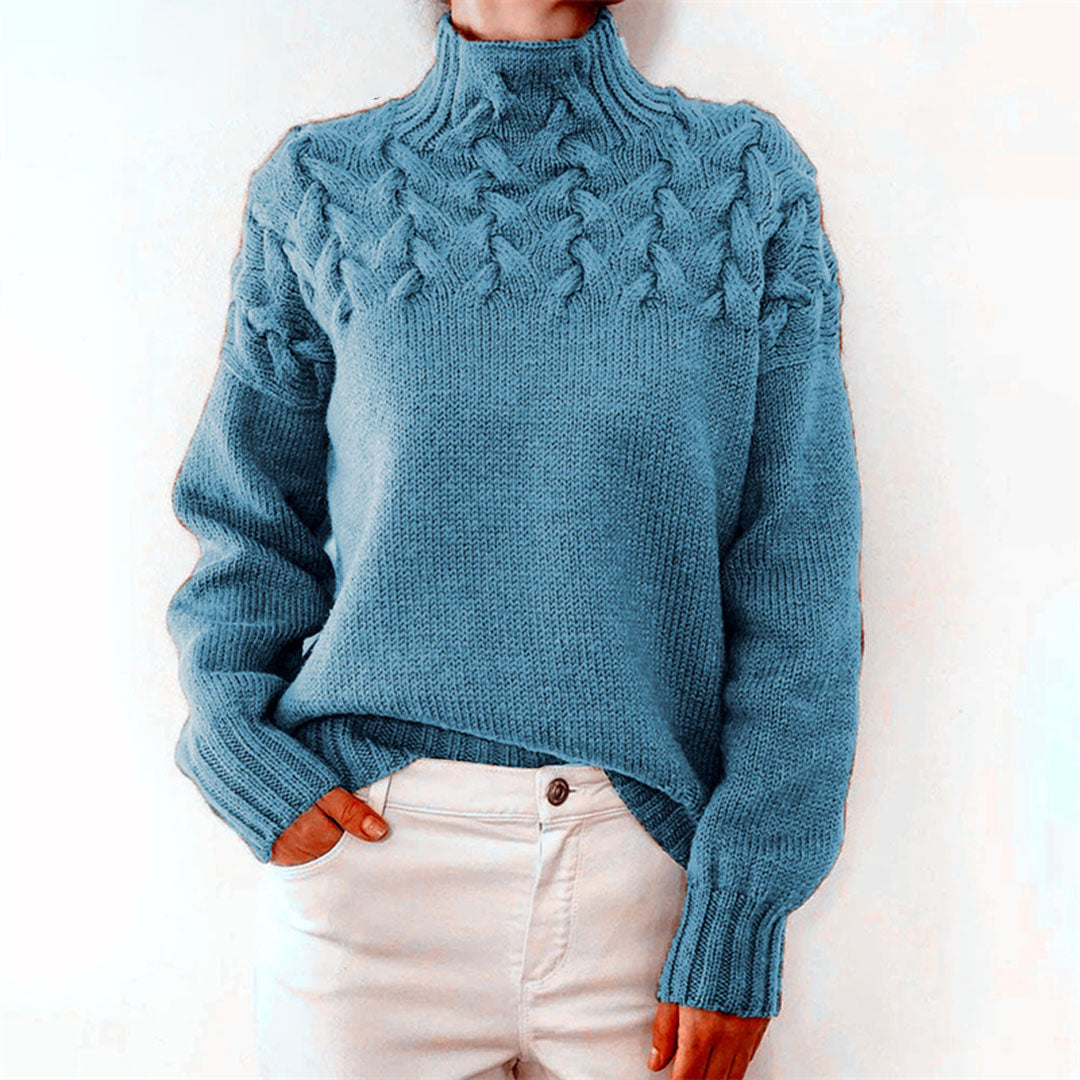 Voorkant gebreide blauwe trui met col voor dames