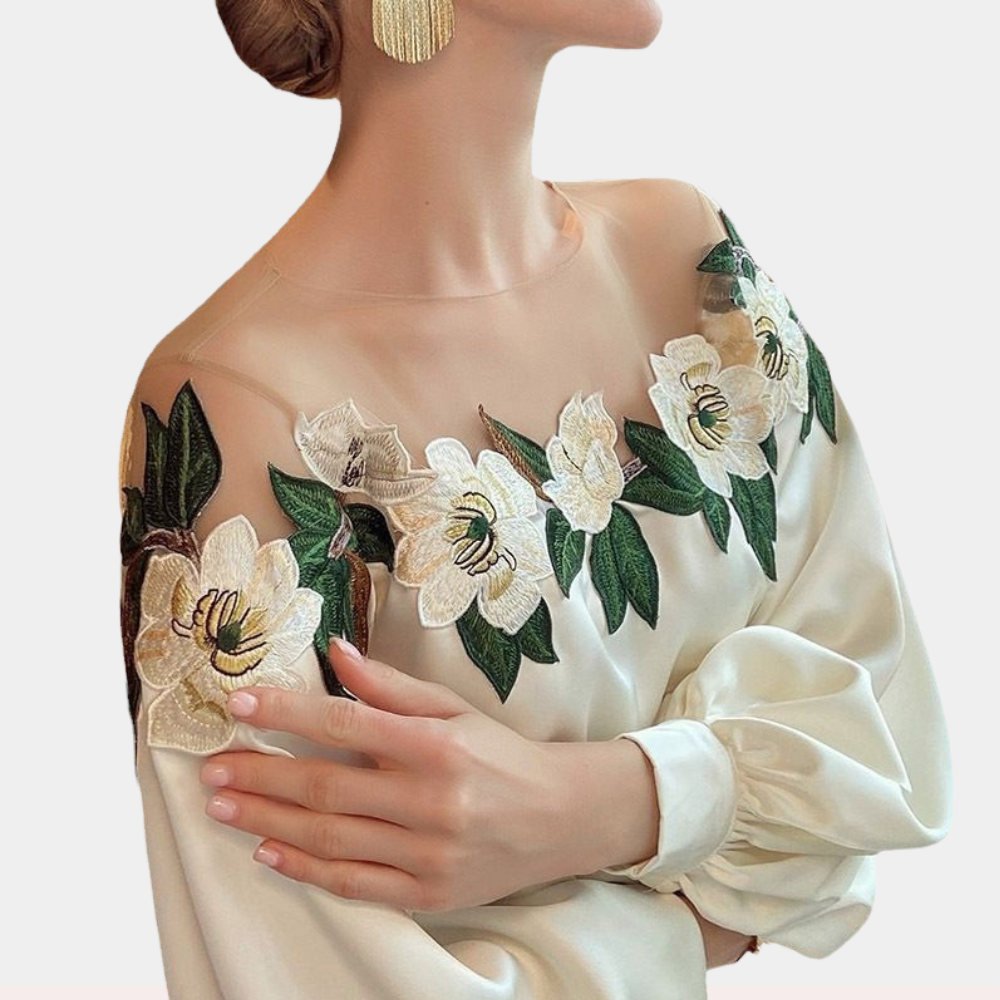 Elegante gebloemde damesblouse