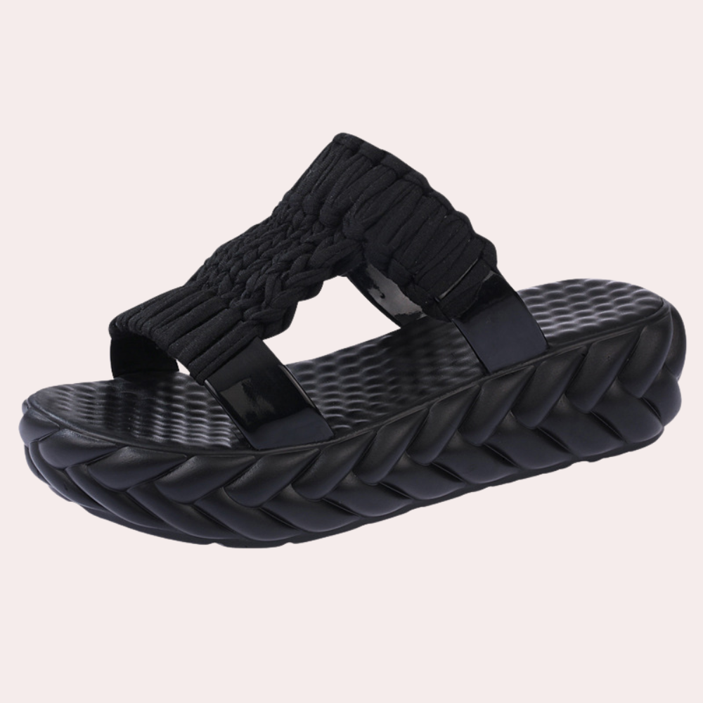 Lia - Trendy sandalen met vlechten voor een zorgeloze zomer